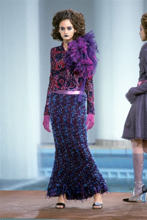 chanel fall winter 2000|Chanel fall 2000 fashion.